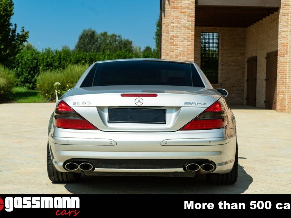 Image 7/15 of Mercedes-Benz SL 65 AMG (2005)