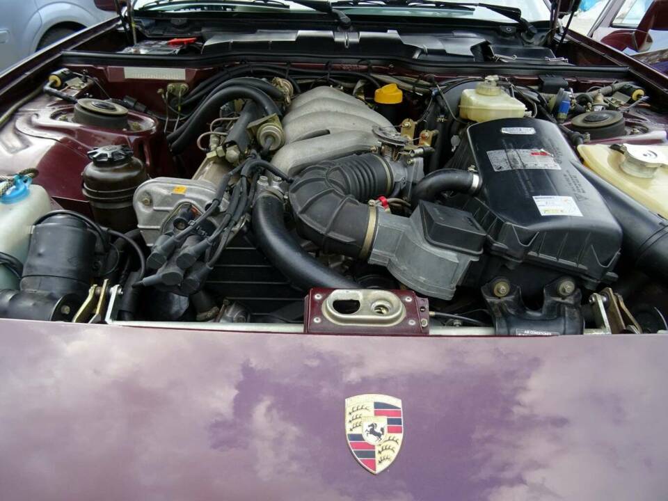 Bild 15/21 von Porsche 944 (1987)