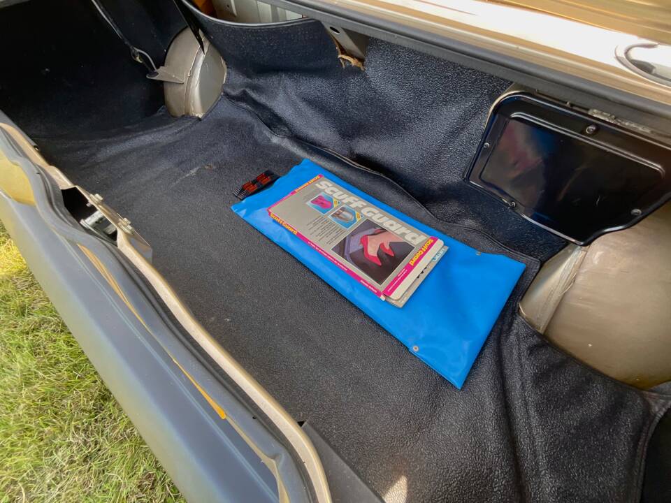 Image 41/50 de Triumph TR 7 Europa (1982)