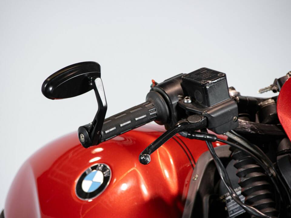 Image 35/50 de BMW R 1100 R (1998)