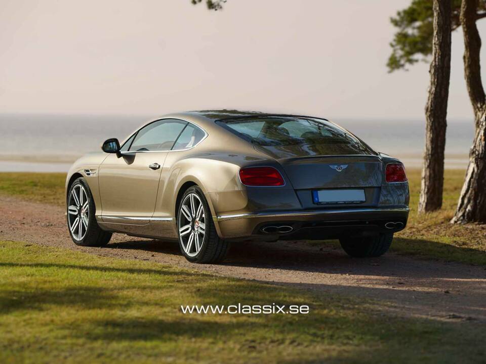 Image 17/28 of Bentley Continental GT V8 (2016)