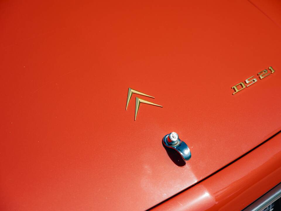 Image 20/56 of Citroën DS 21 Chapron (1967)
