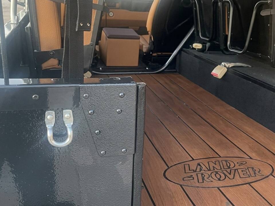 Immagine 6/15 di Land Rover 90 (1988)