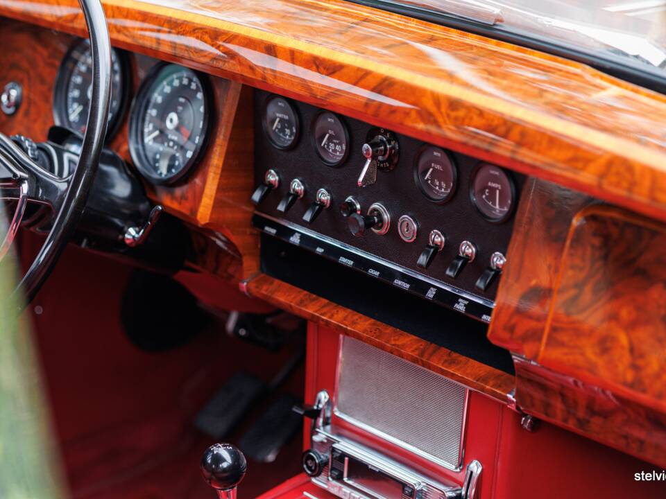 Bild 32/55 von Jaguar Mk II 3.8 (1963)