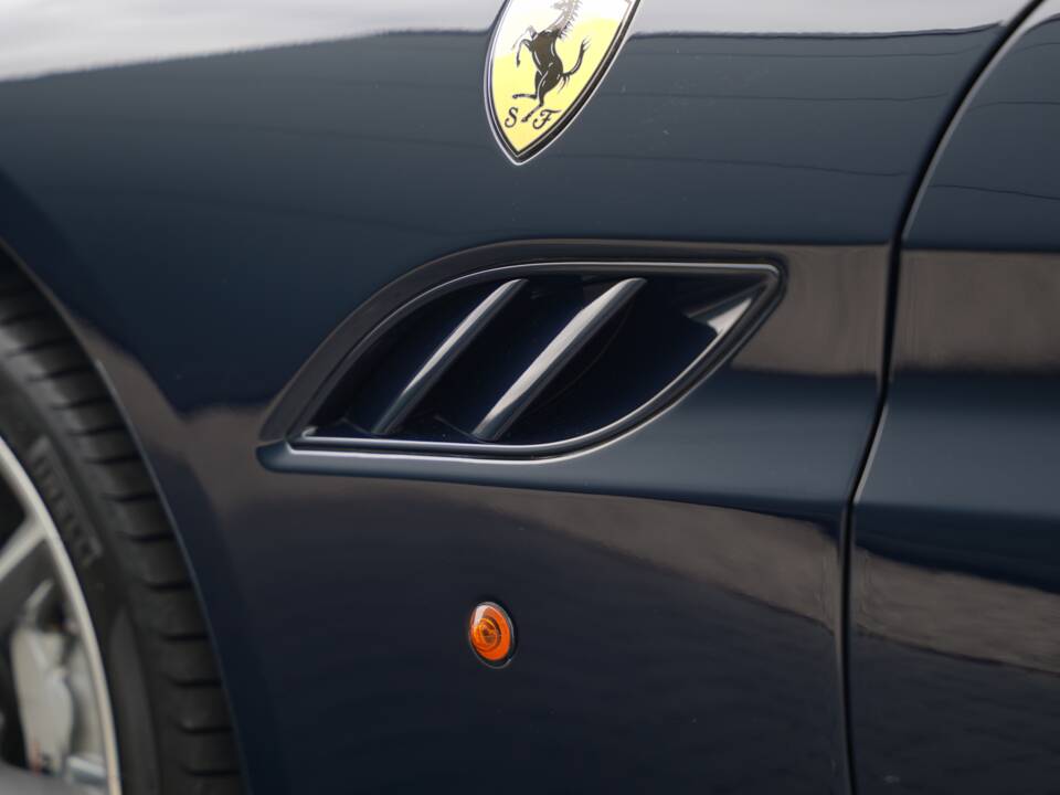Image 46/50 de Ferrari California (2012)