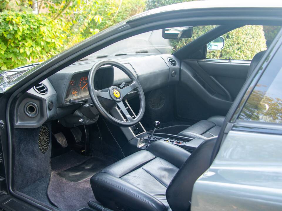 Image 16/37 of Ferrari Testarossa (1988)