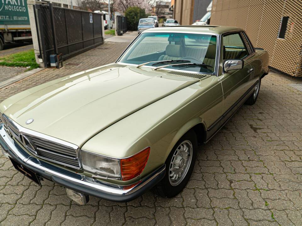 Image 8/50 of Mercedes-Benz 500 SEC (1984)