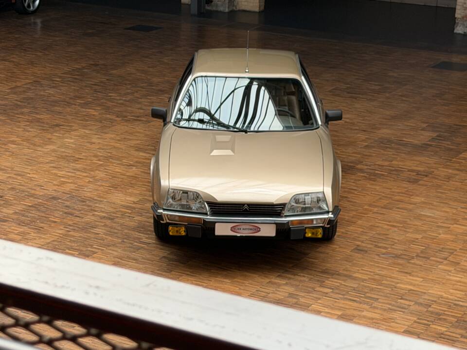 Immagine 5/43 di Citroën CX 2400 GTi (1982)