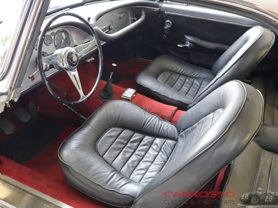 Bild 29/50 von Maserati 3500 GTI Touring (1962)