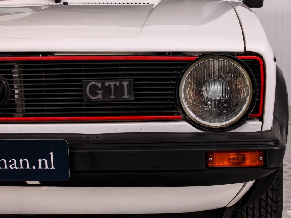 Immagine 31/50 di Volkswagen Golf Mk I GTI 1.8 (1983)