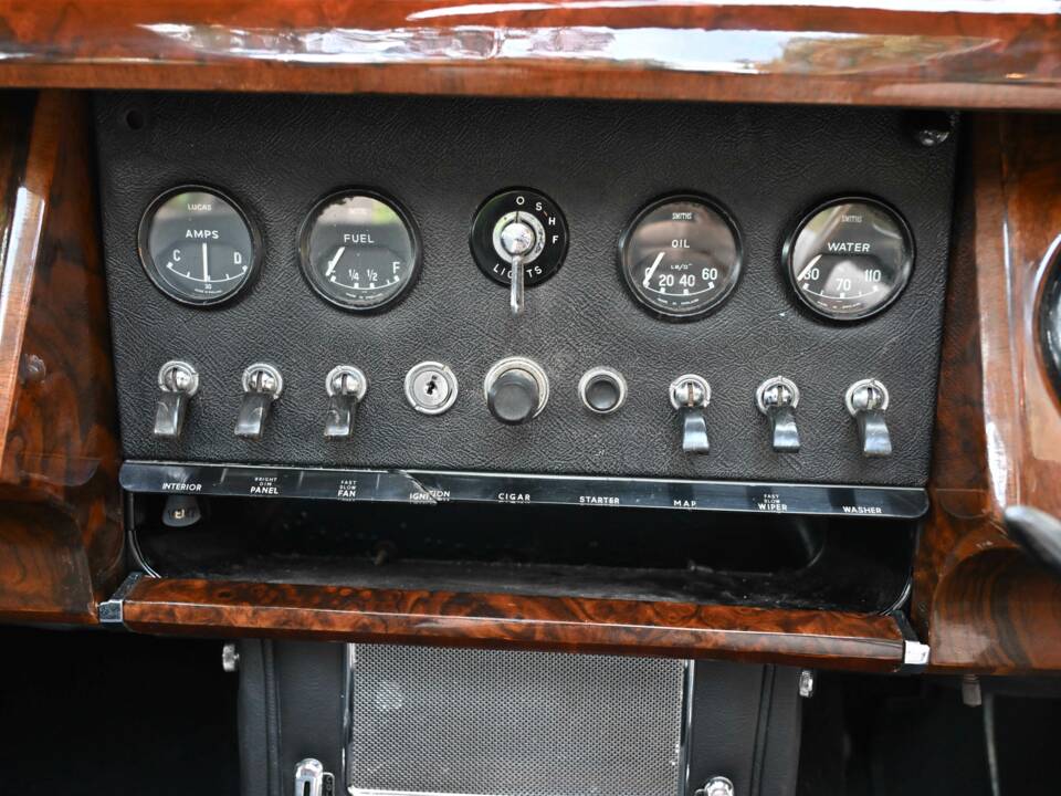 Bild 32/48 von Jaguar Mk II 3.4 (1963)