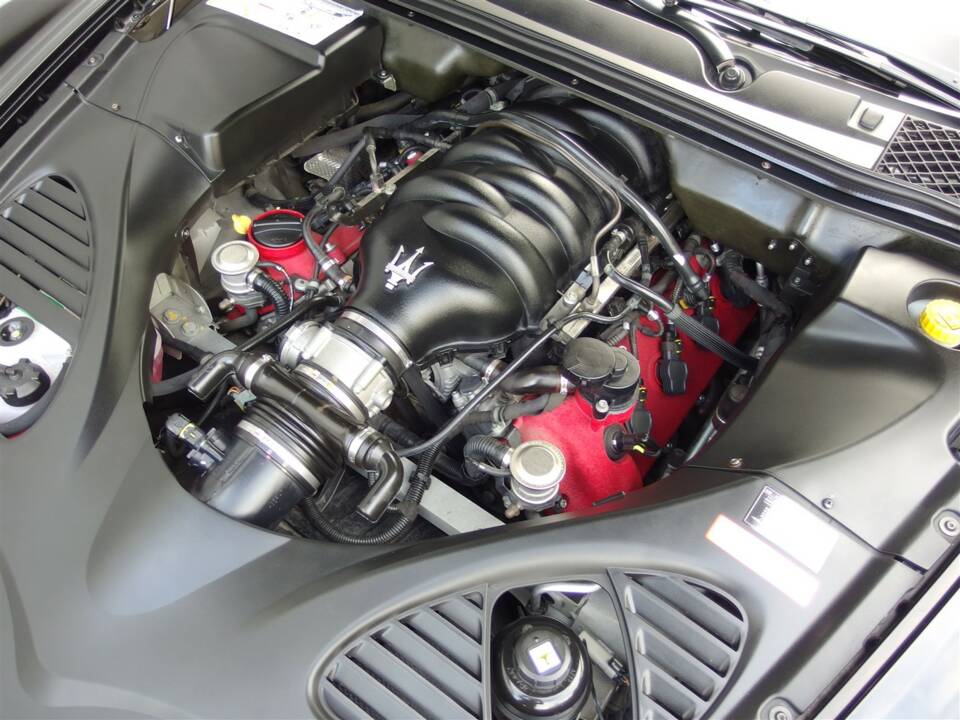 Bild 85/98 von Maserati Quattroporte S 4.7 (2010)