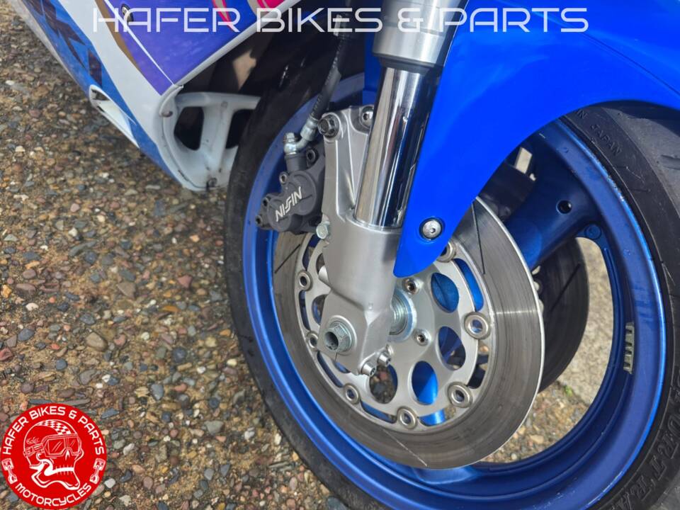 Immagine 17/32 di Suzuki GSX-R 1100 (1992)