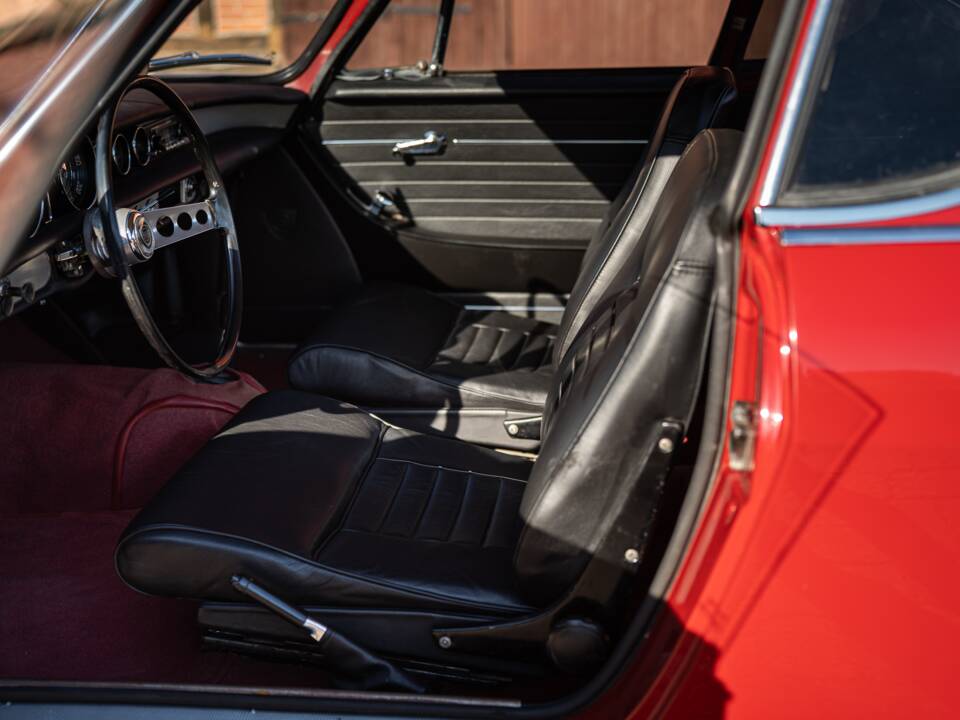 Image 21/59 de Volvo 1800 S (1964)