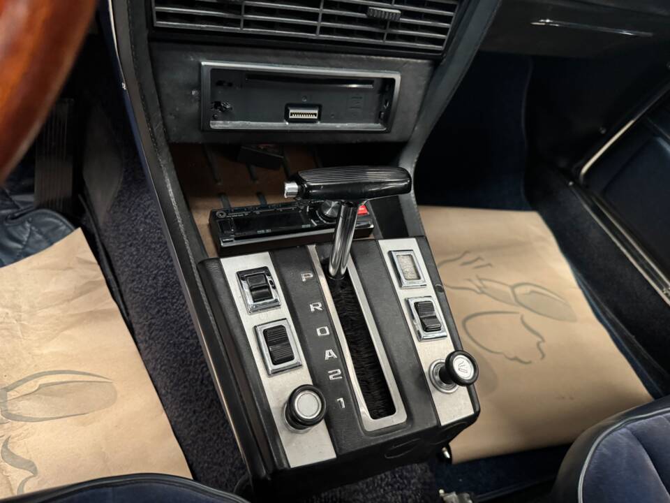 Image 28/35 of BMW 3.0 CS (1974)