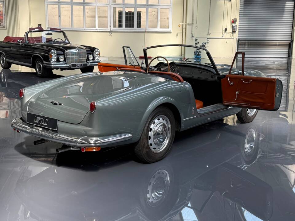 Bild 13/33 von Lancia Aurelia B24 Convertibile (1958)