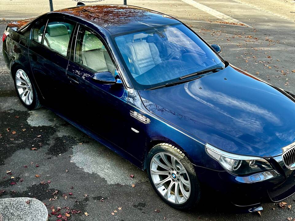 Bild 3/16 von BMW M5 (2005)