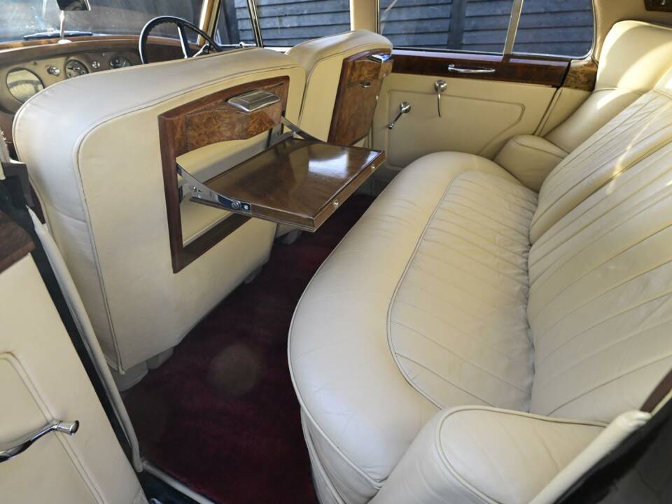 Bild 31/50 von Rolls-Royce Silver Cloud I (1956)