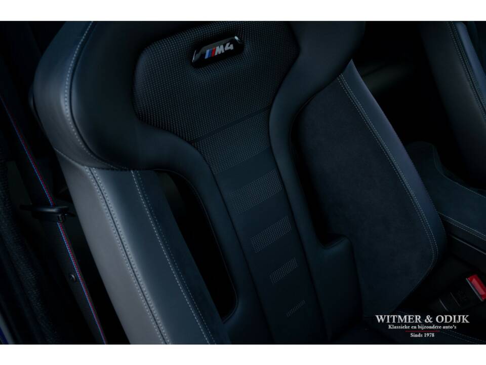 Image 17/50 of BMW M4 CS (2018)