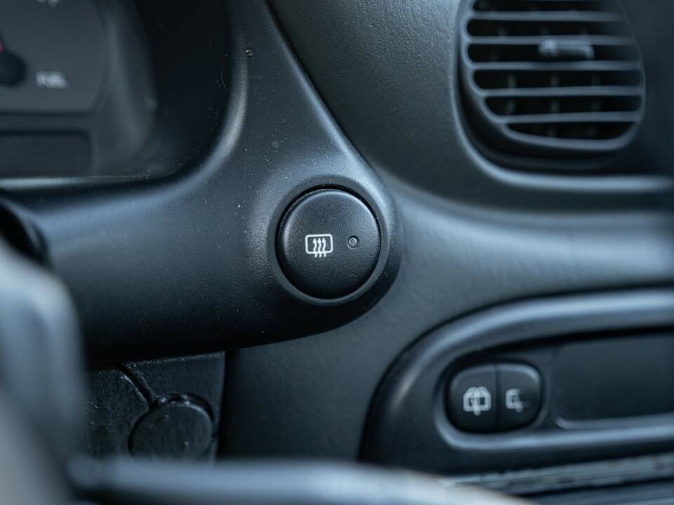 Image 33/46 de Hyundai Accent 1.3 (1997)