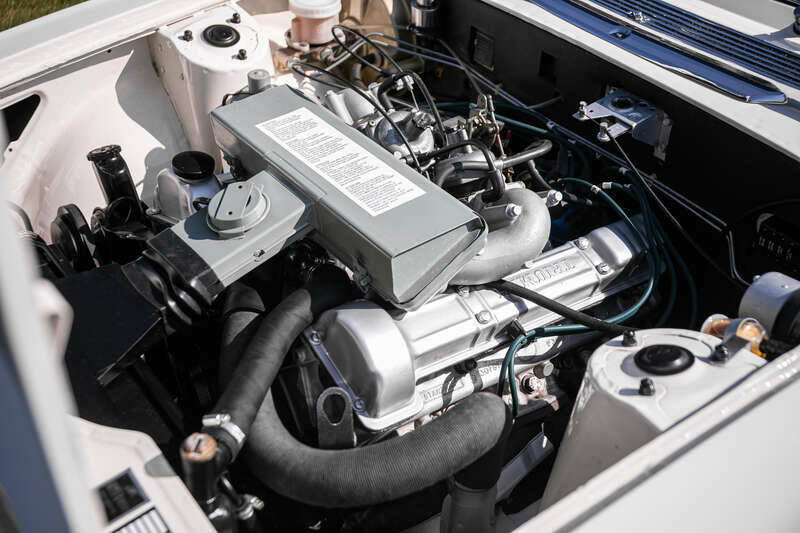 Image 17/47 of Triumph Stag (1975)