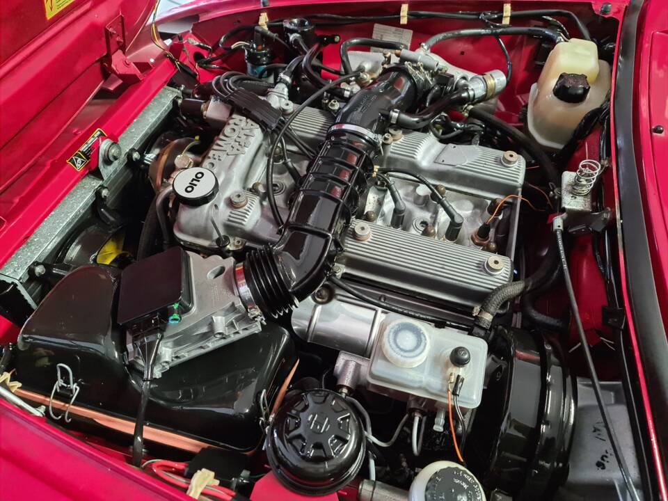 Immagine 10/17 di Alfa Romeo 2.0 Spider (1992)