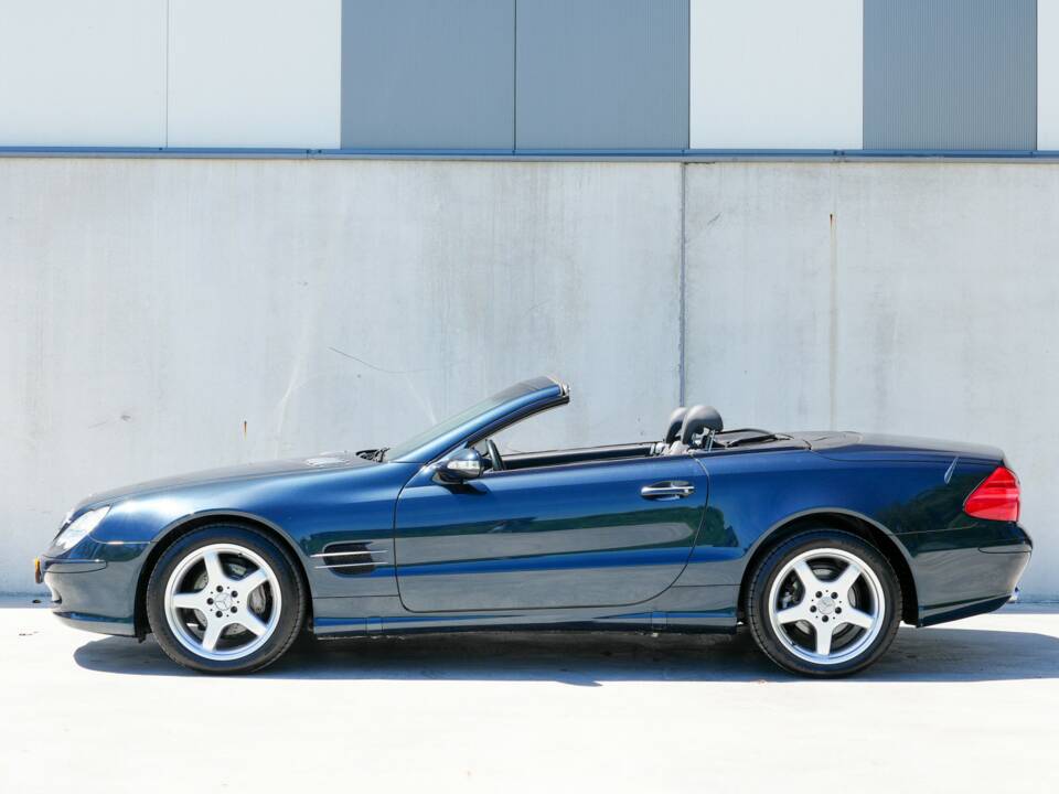 Image 2/50 of Mercedes-Benz SL 350 (2003)