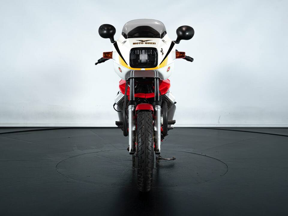 Image 6/33 of Moto Guzzi DUMMY (1990)
