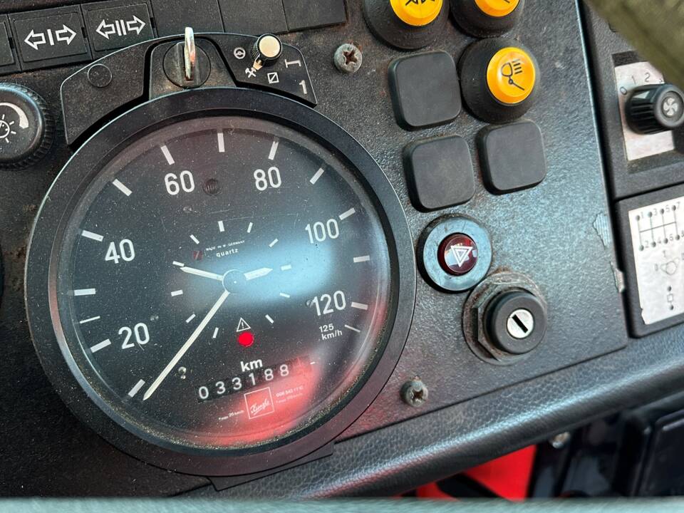 Imagen 11/15 de Mercedes-Benz Unimog U 1300 L (1984)