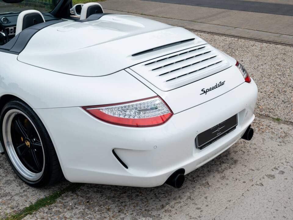 Bild 13/27 von Porsche 911 Speedster (2011)