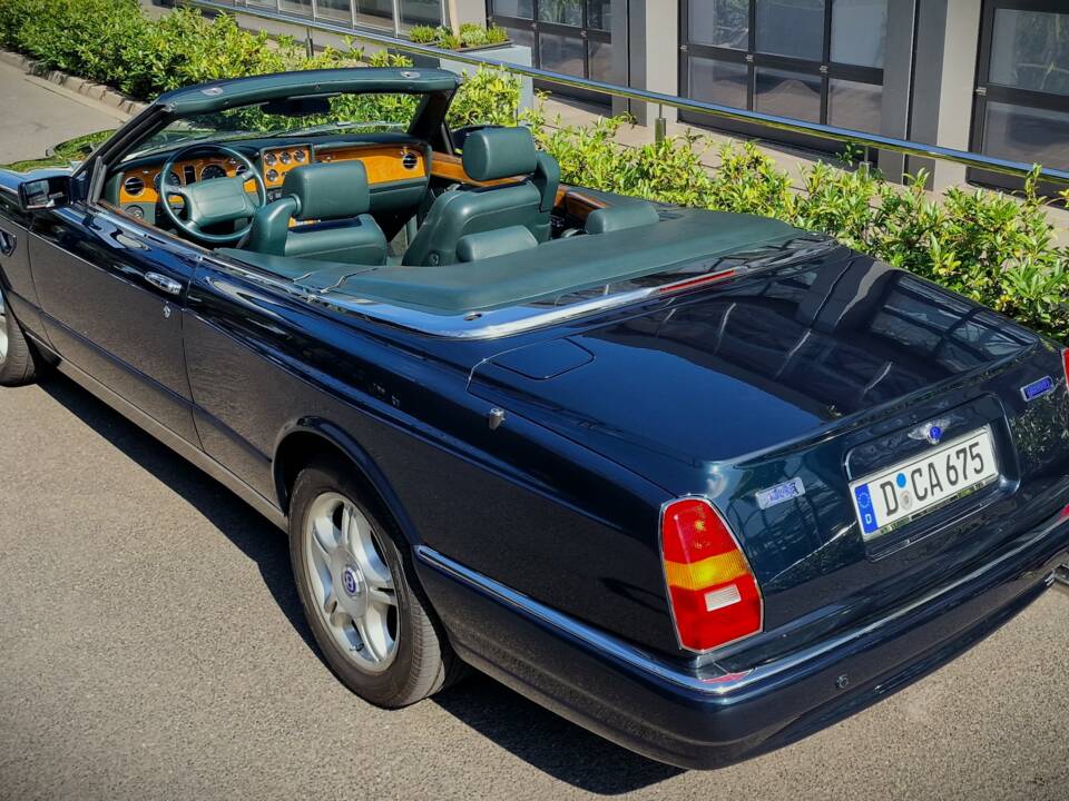 Immagine 8/63 di Bentley Azure Mulliner (2001)