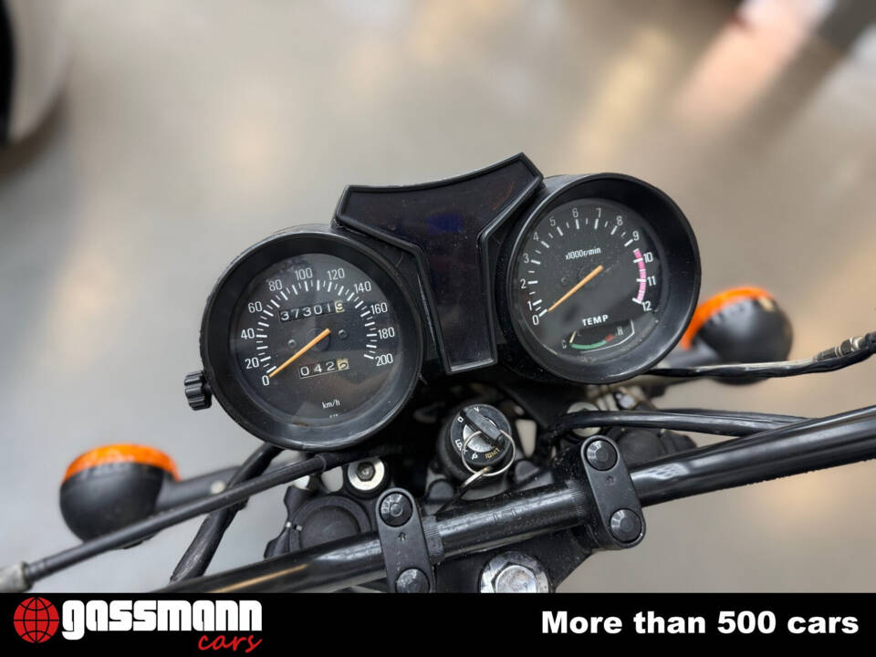 Image 4/11 of Yamaha DUMMY (1980)