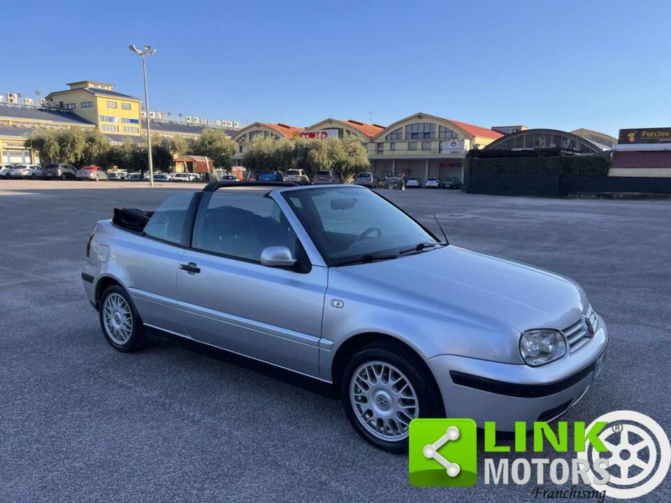 Bild 3/10 von Volkswagen Golf IV Cabrio 1.6 (2000)