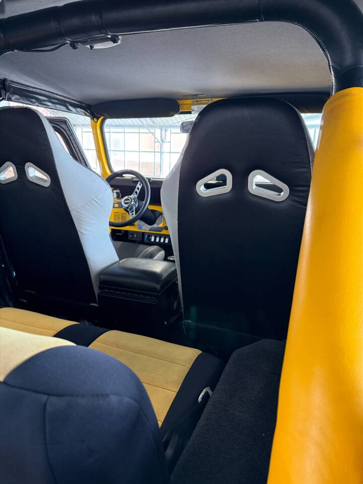 Image 24/51 of Jeep CJ-7 Renegade (1981)