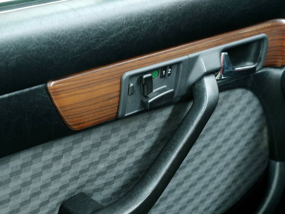Bild 34/50 von Mercedes-Benz 500 SE (1987)