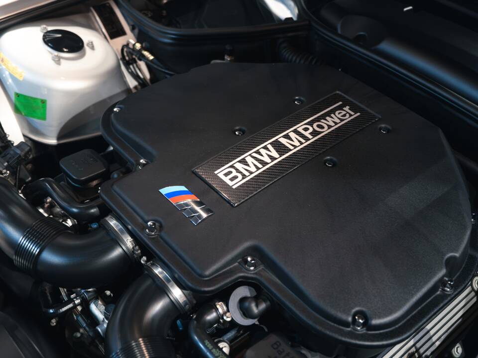 Image 22/41 of BMW Z8 (2002)