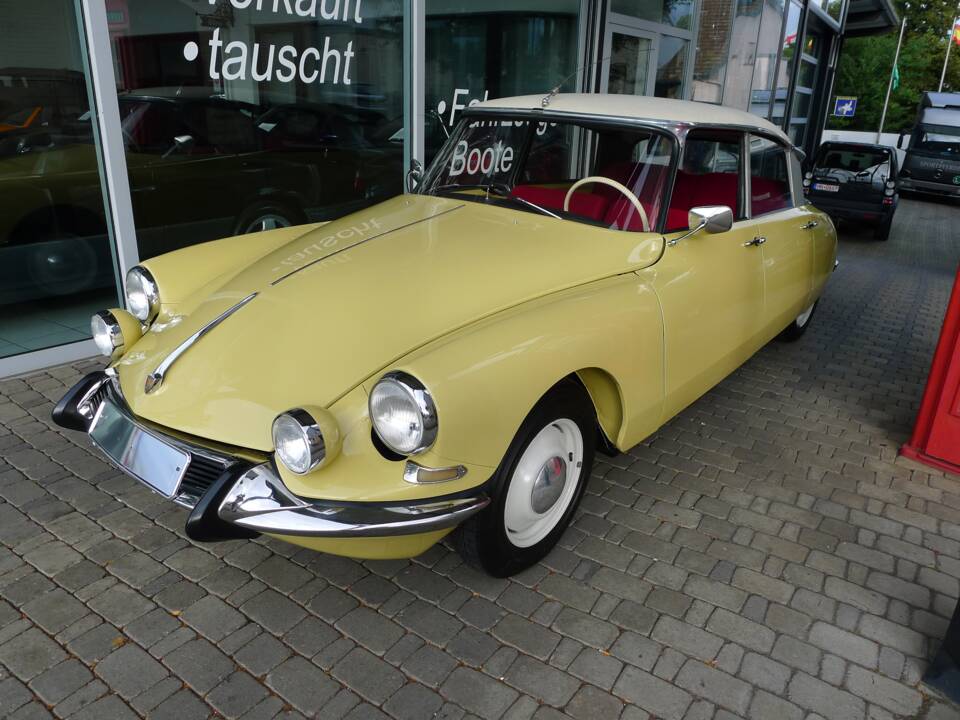 Bild 2/23 von Citroën DS 19 (1964)
