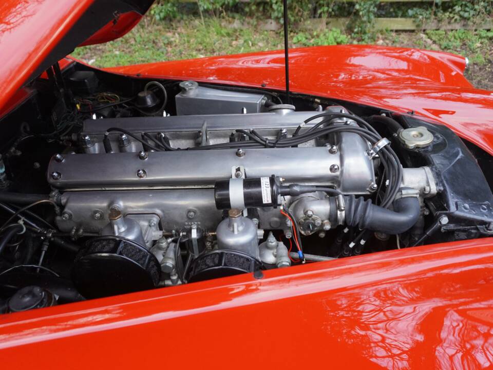 Image 16/20 of Jaguar XK 120 DHC (1954)