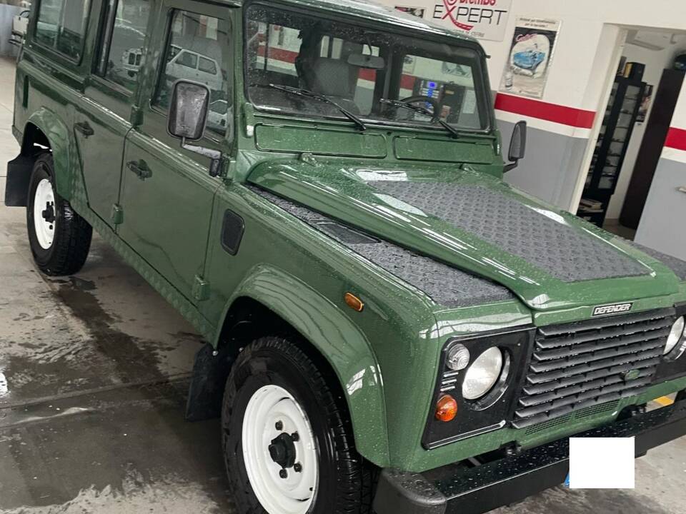 Imagen 3/15 de Land Rover Defender 110 Td5 (1999)