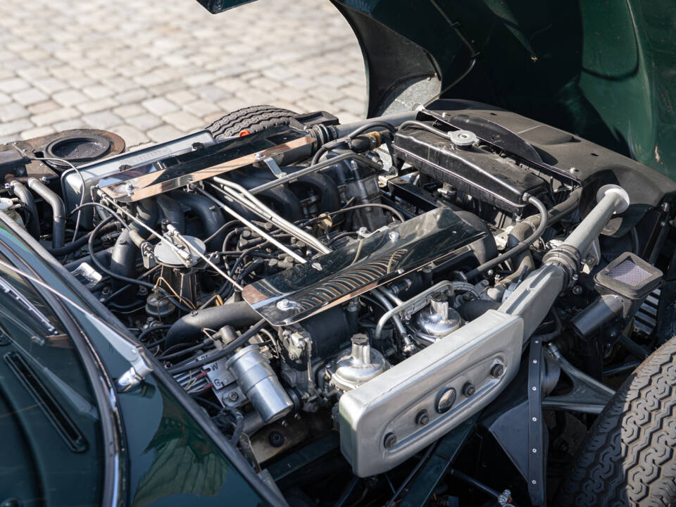 Bild 16/30 von Jaguar E-Type V12 (1974)