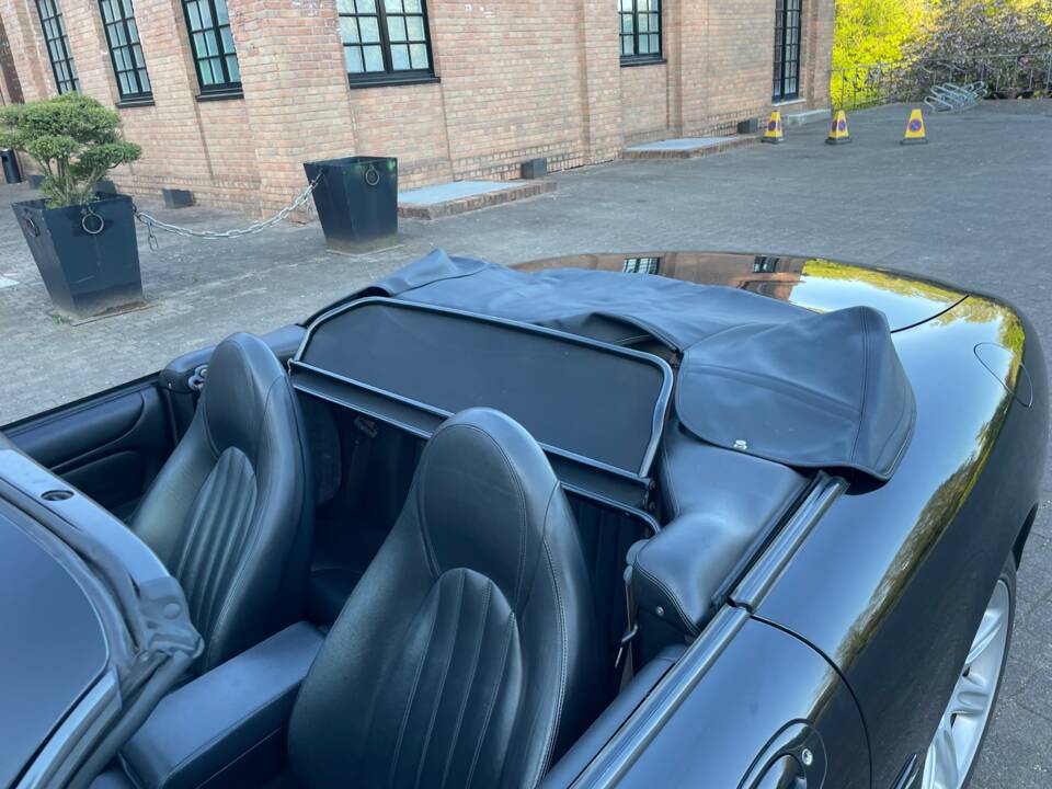 Imagen 46/46 de Jaguar XK8 4.0 (1997)