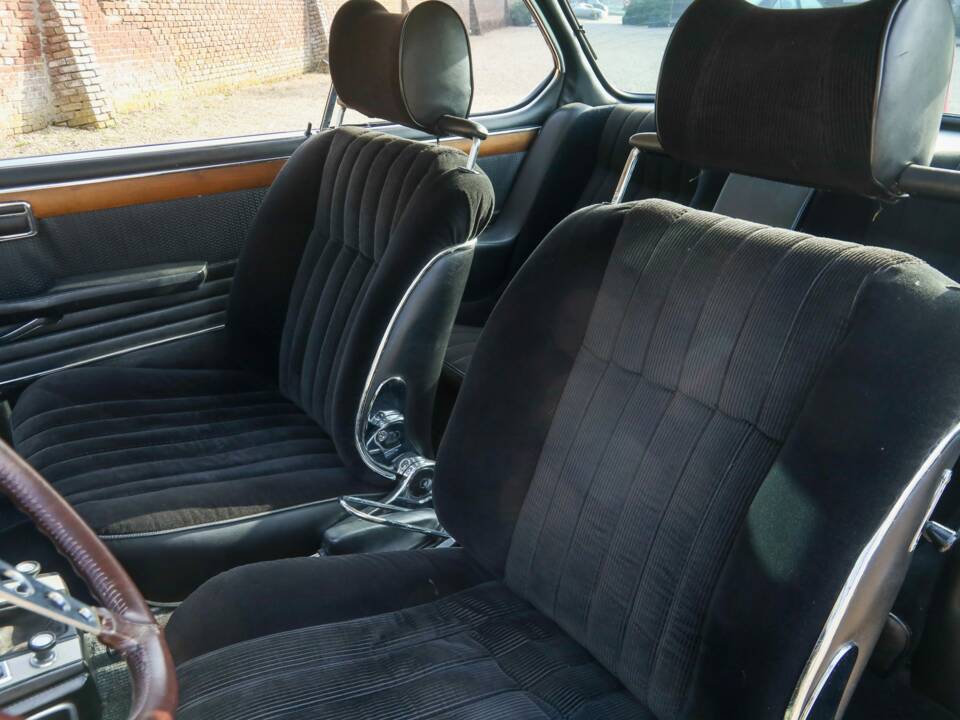 Image 35/50 of BMW 3.0 CSi (1973)