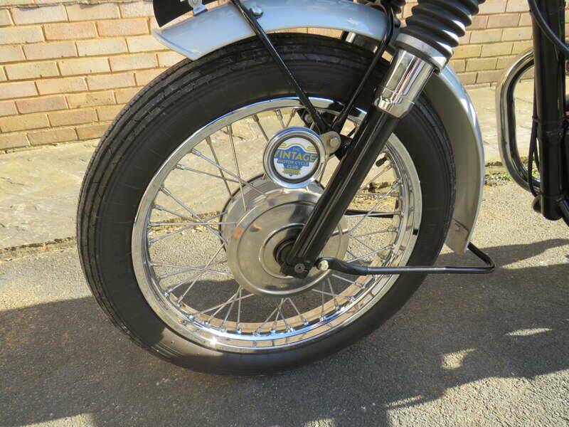 Image 35/43 of Triumph Tiger 90 (1968)