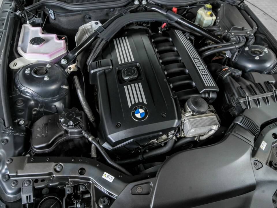 Immagine 44/50 di BMW Z4 sDrive23i (2010)
