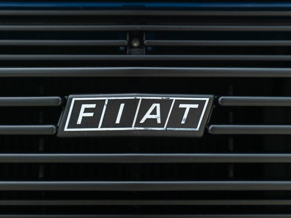 Immagine 19/50 di FIAT 131 Abarth Rally (1981)