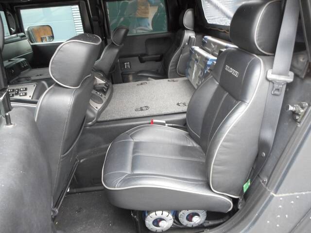 Image 16/26 de Hummer H 1 Alpha (2006)