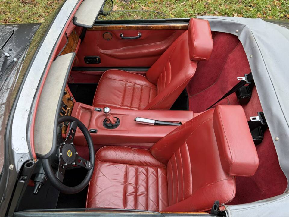 Image 25/30 of Evante Mk I (1989)