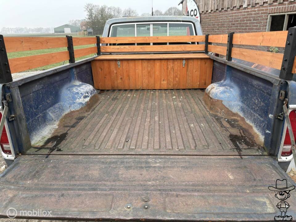 Image 19/31 of Ford F-250 (1978)