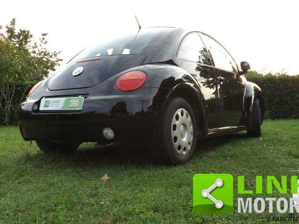 Afbeelding 9/10 van Volkswagen New Beetle 1.9 TDI (2000)