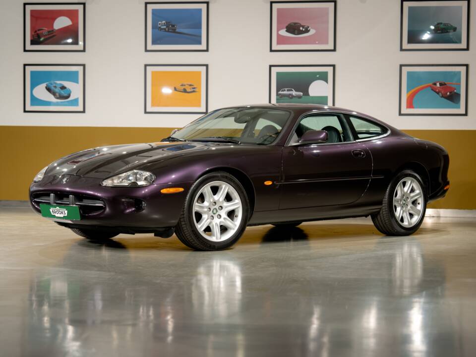 Image 1/43 of Jaguar XK8 4.0 (1999)